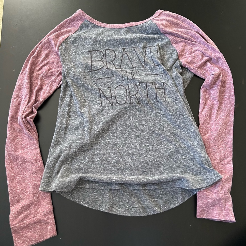 Bluenotes Brave the North Top - Size S